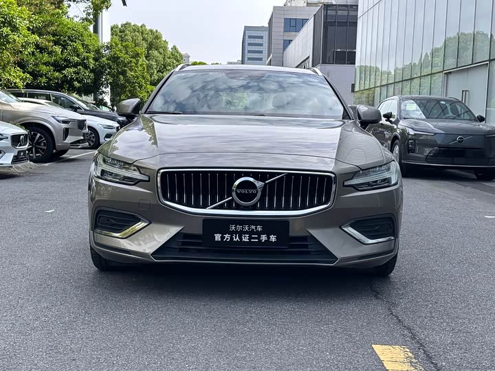Volvo V60 2021 B 5 — фото 2