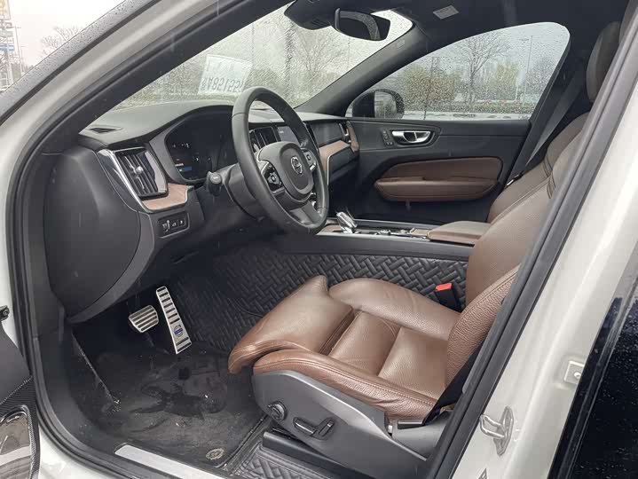 Volvo XC60 Hybrid 2022 T 8 PHEV 4 WD — фото 7