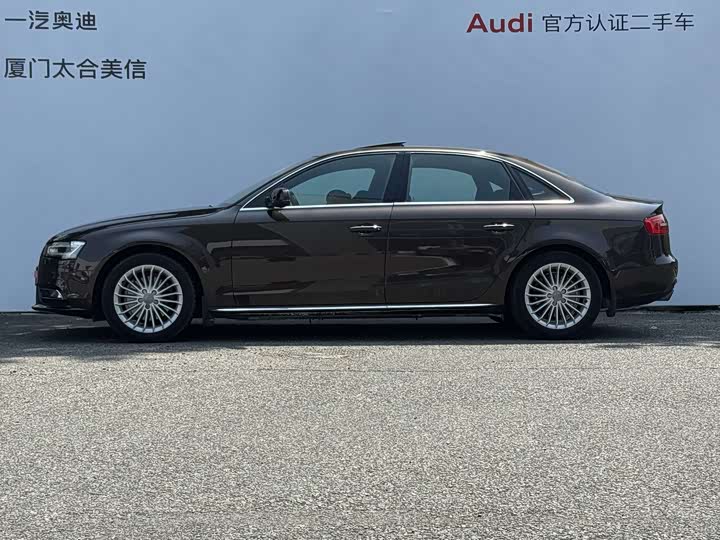 Audi A4L 2016 35 TFSI S line Comfort — фото 3