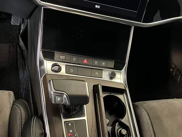 Audi A6L 2021 45 TFSI — фото 9