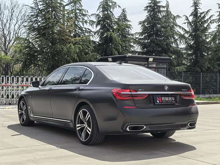 BMW 7-Series 2018 740 Li x Drive M — фото 32