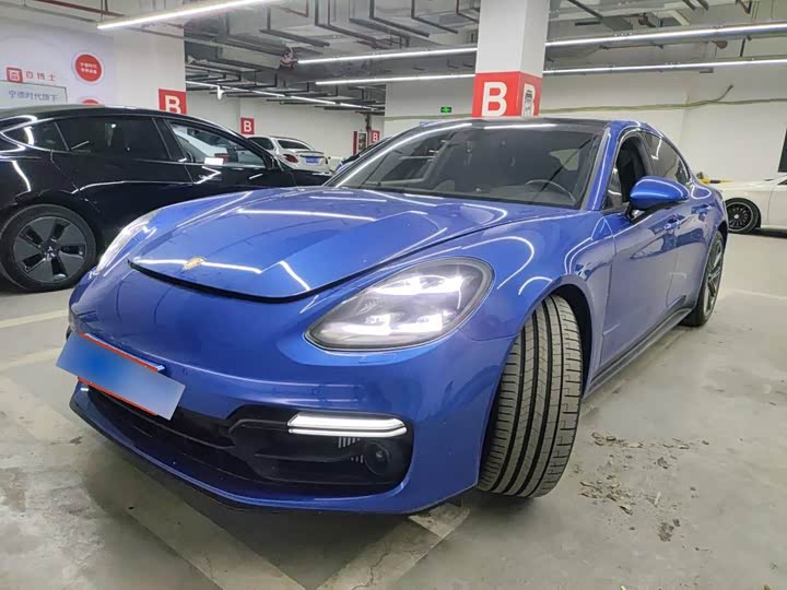 Porsche Panamera 2019 Panamera GTS 4.0 T — фото 3