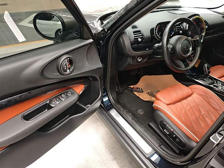 MINI Clubman — фото 16