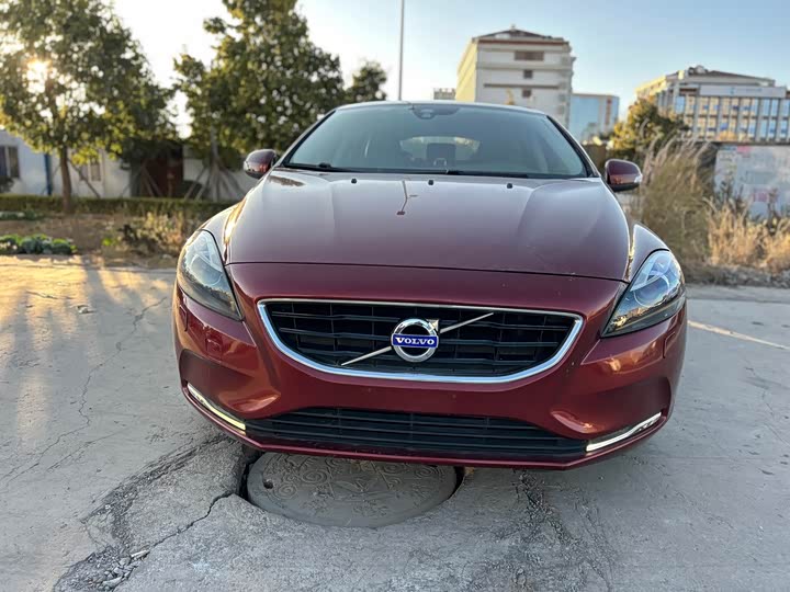 Volvo V40 2015 1.6 T — фото 3
