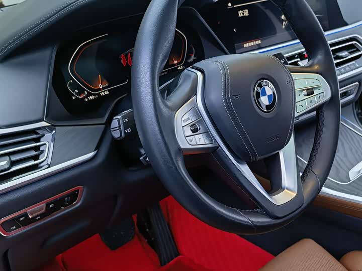 BMW X7 2022 x Drive 40i — фото 10