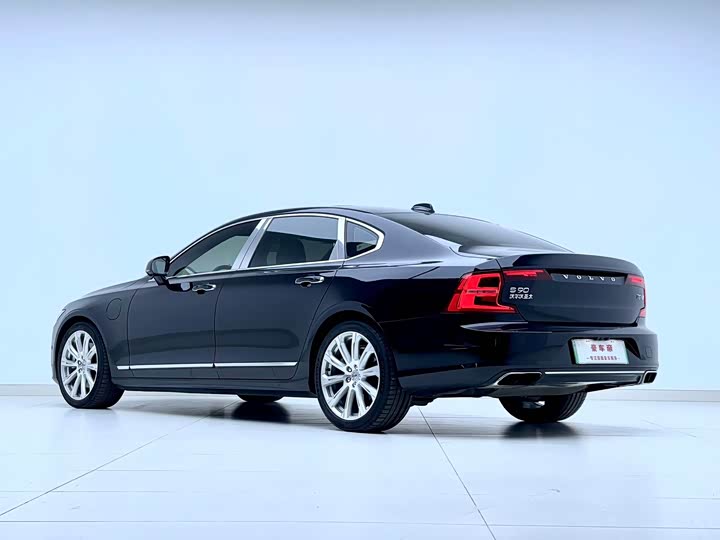 Volvo S90 Hybrid 2019 T 8 E Hybrid 3 VI — фото 3
