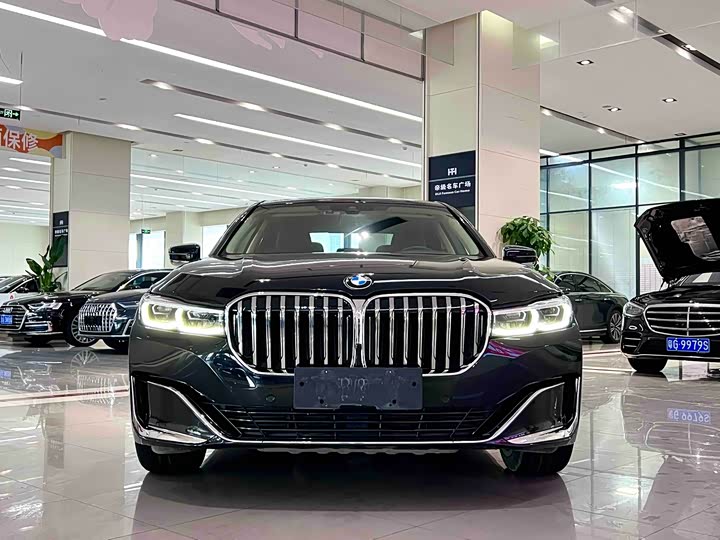 BMW 7-Series 2019 740 Li Leading — фото 2