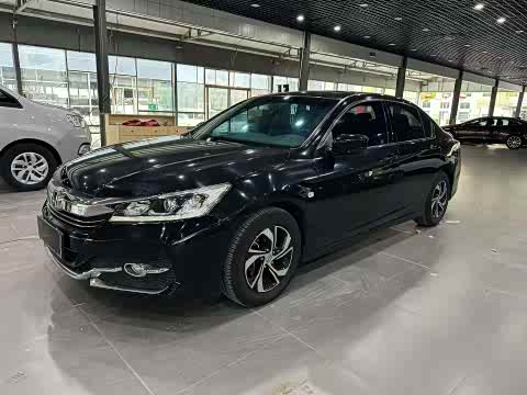 Honda Accord — фото 10