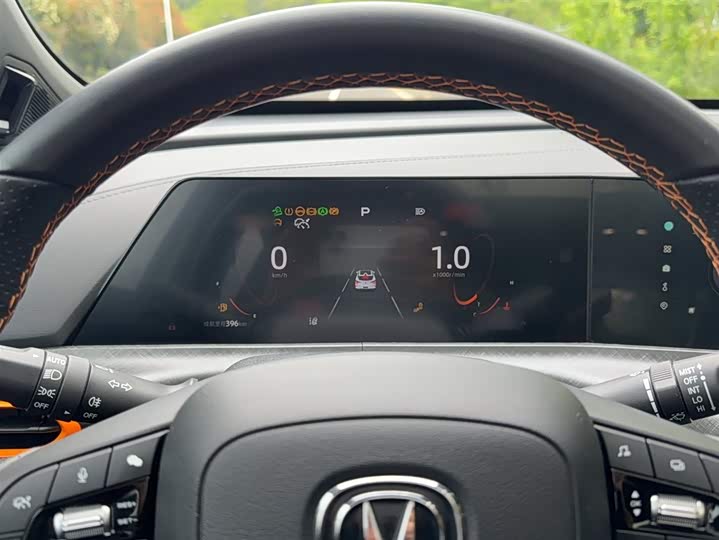 Changan UNI-T 2022 1.5 T Premium — фото 8