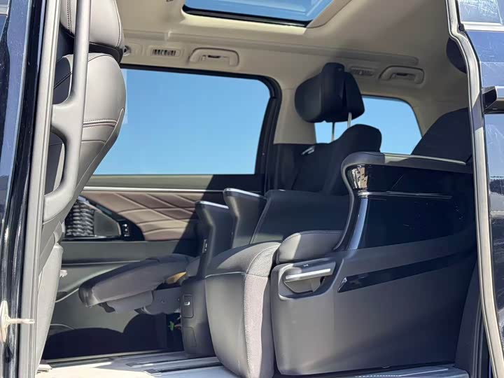 Trumpchi M8 2024 400 T — фото 5