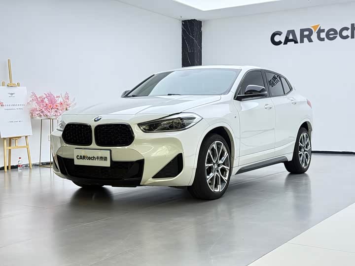 BMW X2 2021 s Drive 25i Leading M — фото 1