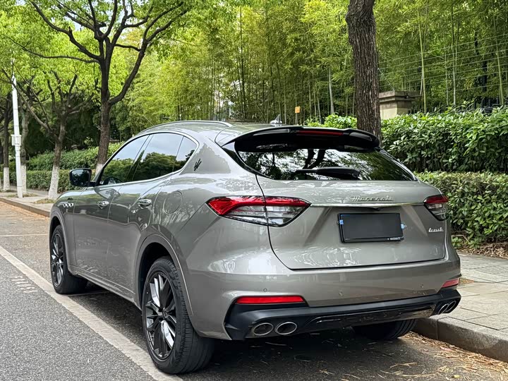 Maserati Levante 2022 3.0 T Modena — фото 4