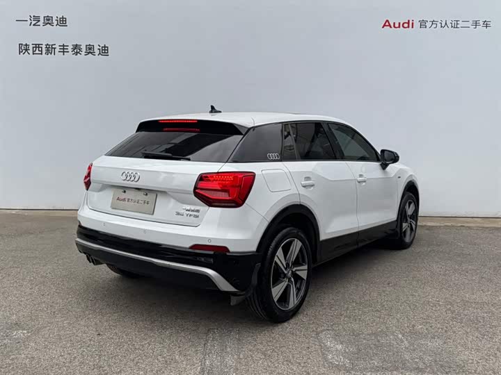 Audi Q2L 2020 35 TFSI — фото 25