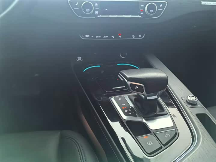 Audi A4 2023 allroad quattro — фото 14