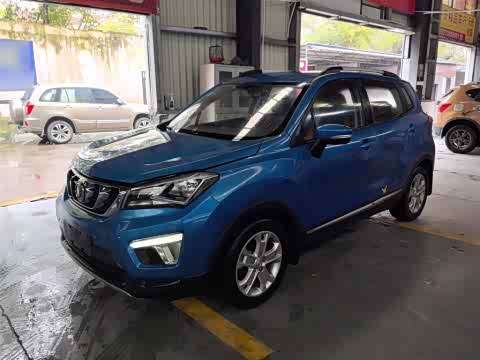 Changan CS15 2016 1.5 L MT — фото 26