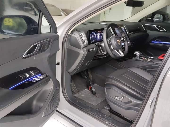 Hongqi HS3 PHEV 2024 115km — фото 16