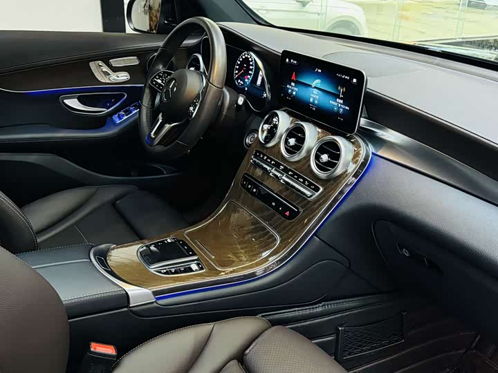 Mercedes-Benz GLC 2022 GLC 260 L 4 MATIC Luxury — фото 12