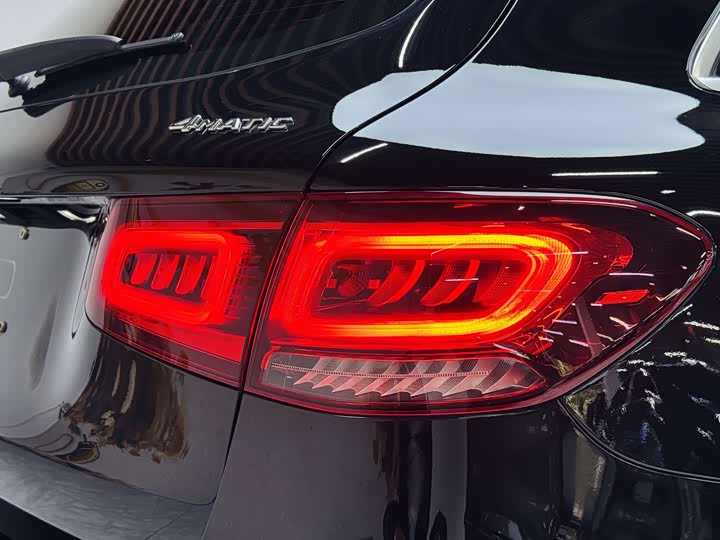 Mercedes-Benz GLC 2022 GLC 260 L 4 MATIC Luxury — фото 18