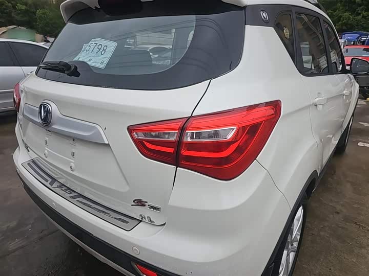 Changan CS35 2017 1.6 L MTLuxury — фото 8