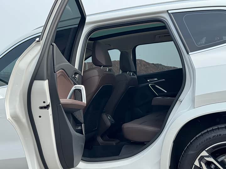 BMW X1 2023 s Drive 25 Li M — фото 12