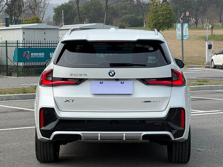 BMW X1 2023 s Drive 25 Li M — фото 17