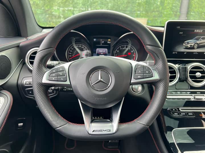 Mercedes-Benz GLC 2017 AMG GLC 43 4 MATIC — фото 16