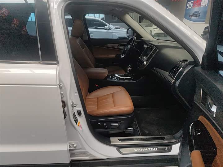Changan CS95 2017 2.0 T 2 WD — фото 25