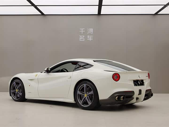 Ferrari F12berlinetta 2013 6.3 L Standard — фото 16