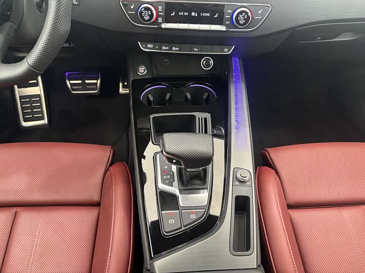 Audi A4L 2025 200 40 TFSI B&O — фото 21