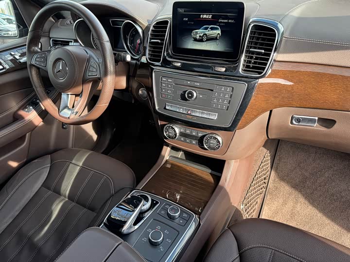 Mercedes-Benz GLS 2017 GLS 400 4 MATIC — фото 10