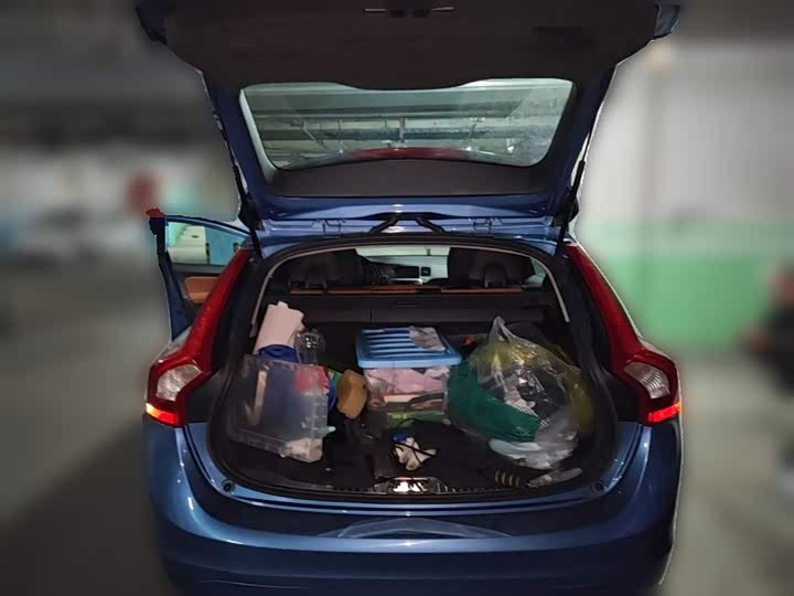 Volvo V60 2015 T 5 — фото 10