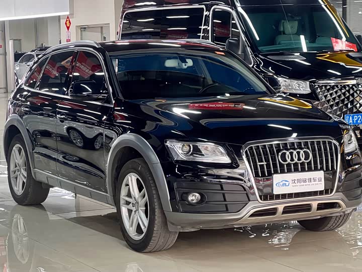 Audi Q5 2017 Plus 40 TFSI — фото 3