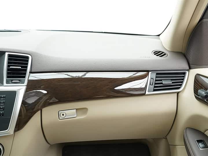 Mercedes-Benz M-Class 2014 ML 350 CDI 4 MATIC — фото 13