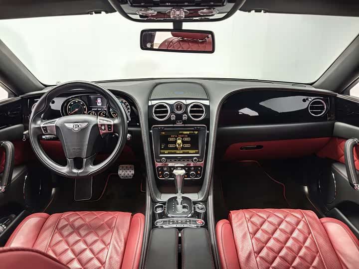Bentley Flying Spur — фото 9