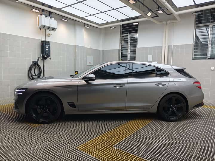 Genesis G70 2024 2.0 T Luxury Shooting Brake — фото 7