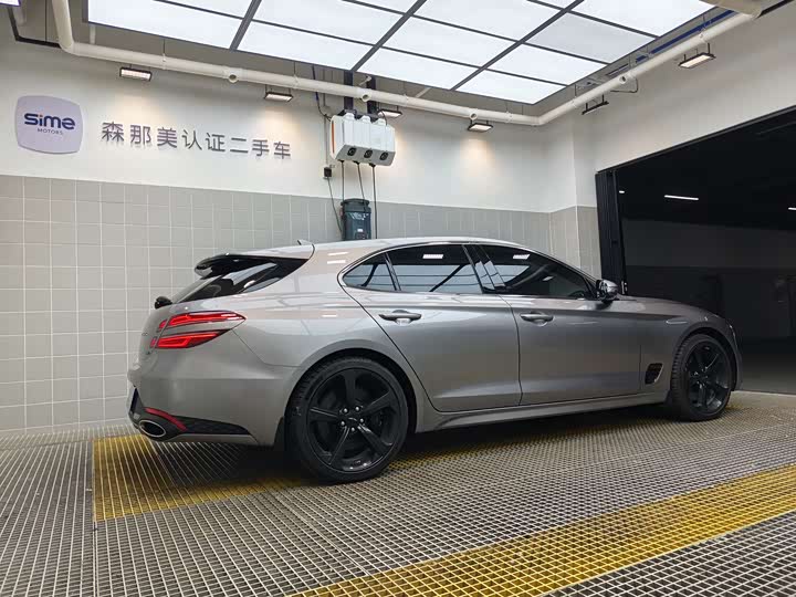 Genesis G70 2024 2.0 T Luxury Shooting Brake — фото 14
