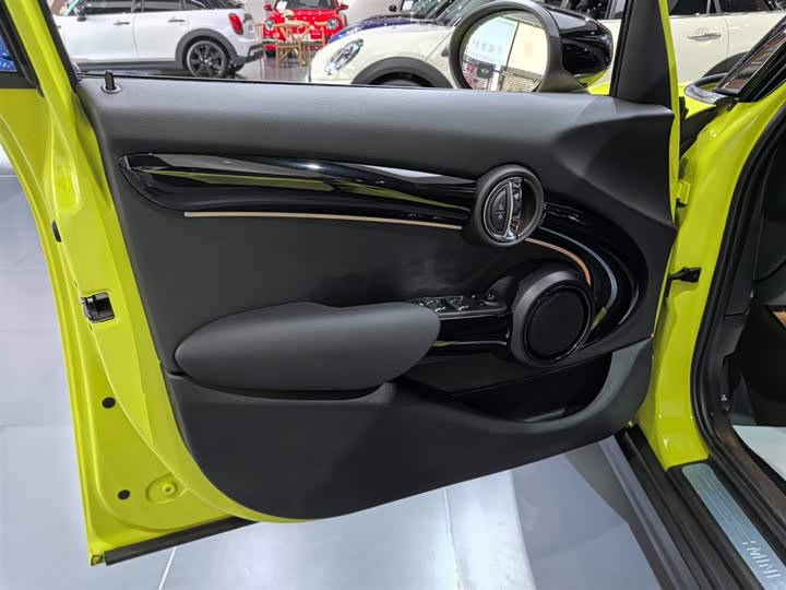 MINI Hatch — фото 14