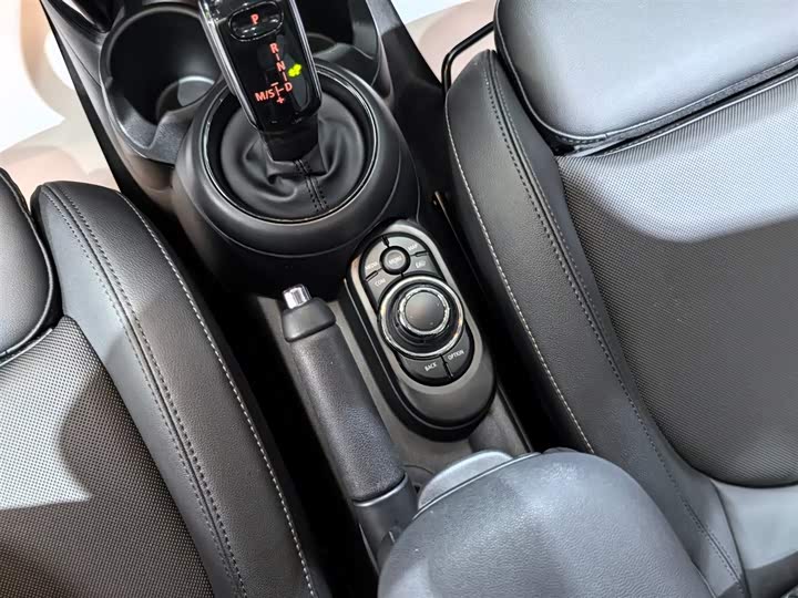 MINI Hatch — фото 12