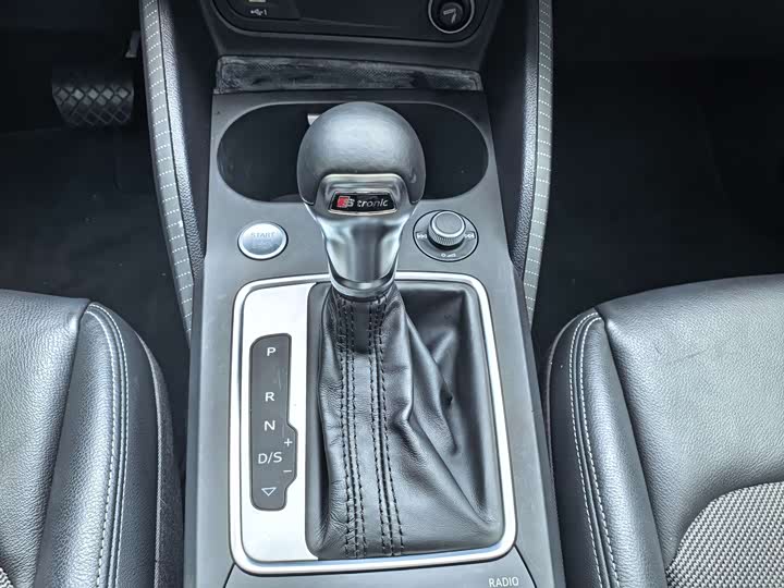 Audi Q2L 2021 35 TFSI — фото 9