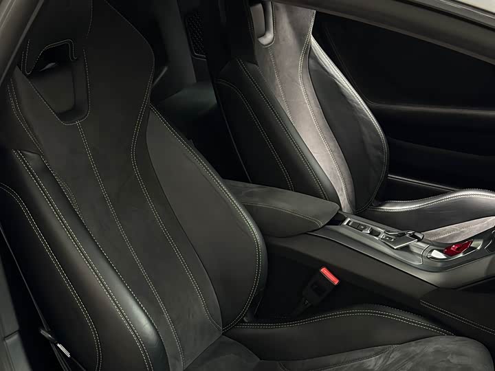 Lamborghini Huracán 2016 Huracán RWD Coupe — фото 10