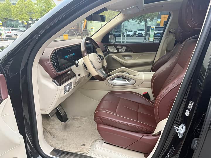 Maybach GLS 2021 GLS 480 4 MATIC — фото 3