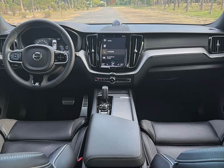 Volvo XC60 Hybrid 2020 T 8 E Hybrid — фото 17