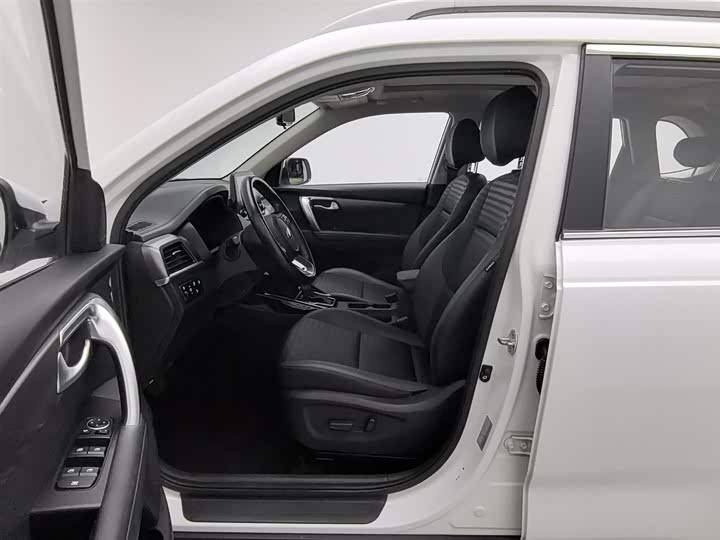 Kia Sportage — фото 10