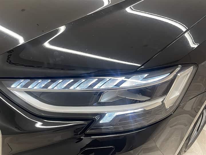 Audi A8 2023 A 8 L 45 TFSI quattro Luxury — фото 9