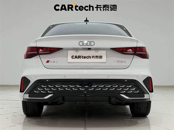 Audi A3 2026 A 3 L Limousine 35 TFSI — фото 9