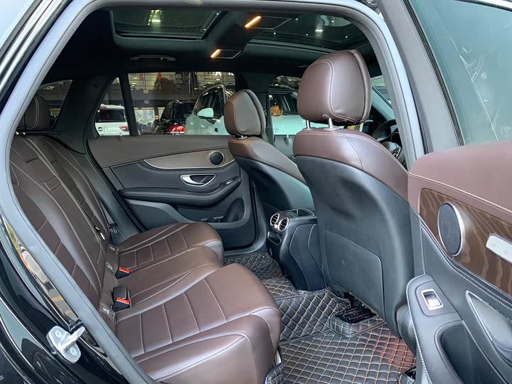 Mercedes-Benz GLC 2020 GLC 260 L 4 MATIC Luxury — фото 14