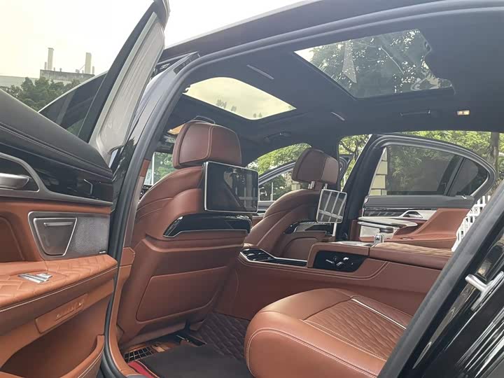 BMW 7-Series 2019 750 Li x Drive V 8 M — фото 5
