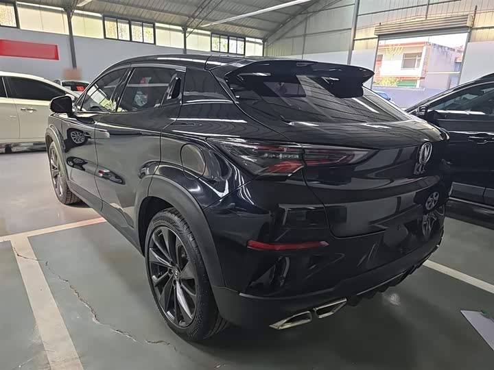 Changan UNI-T 2020 1.5 T Premium — фото 5