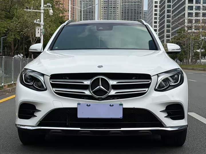 Mercedes-Benz GLC 2018 GLC 260 4 MATIC Luxury — фото 2