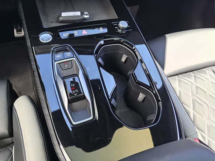 Audi A5L 2026 2.0 T Plus — фото 12